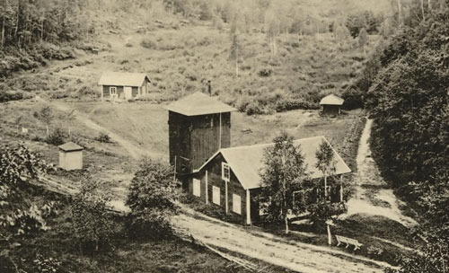 fabrikvanster1894500 (1)